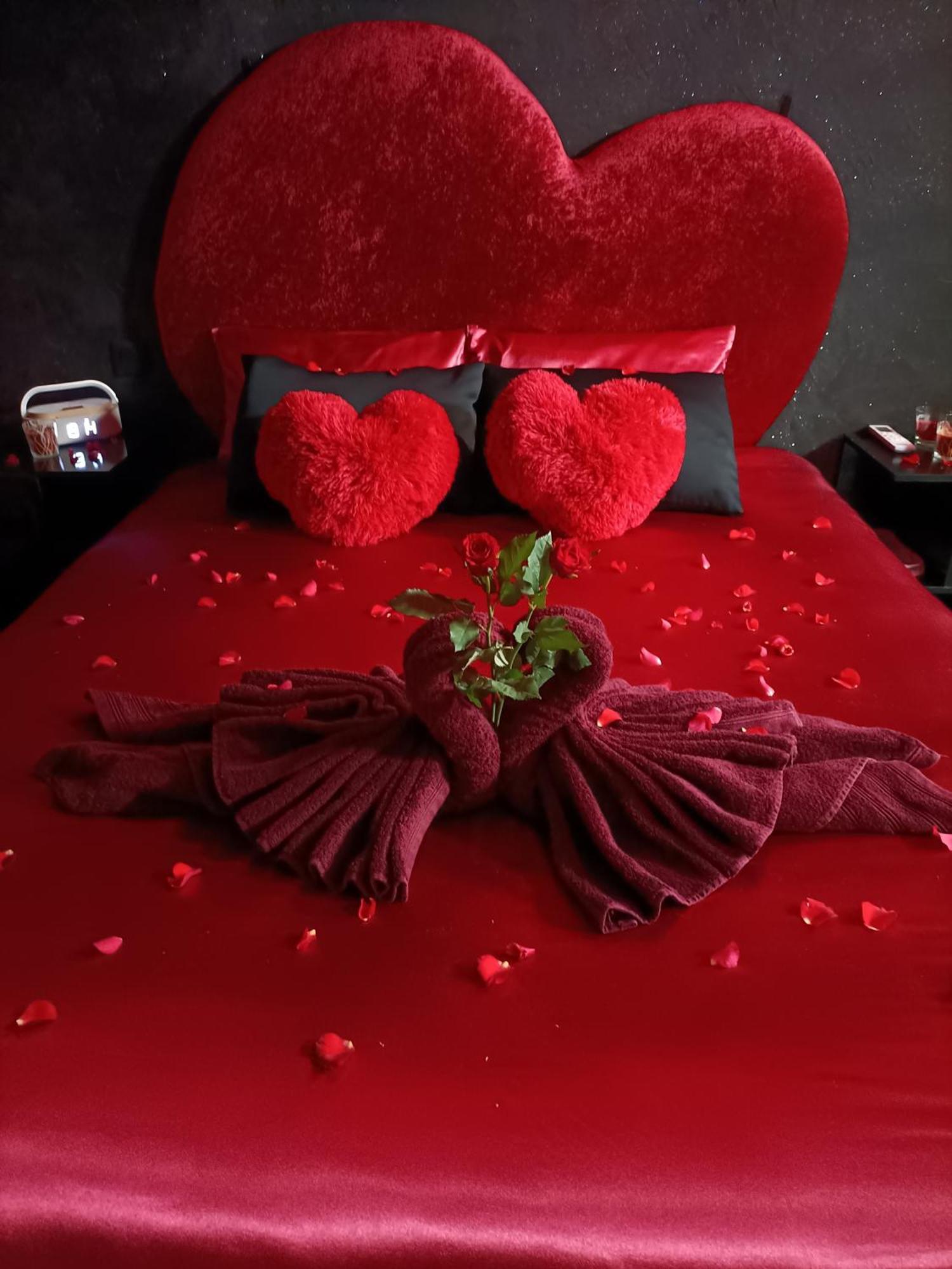 L'Instant Romance Le Romantique Castelnaudary Bagian luar foto