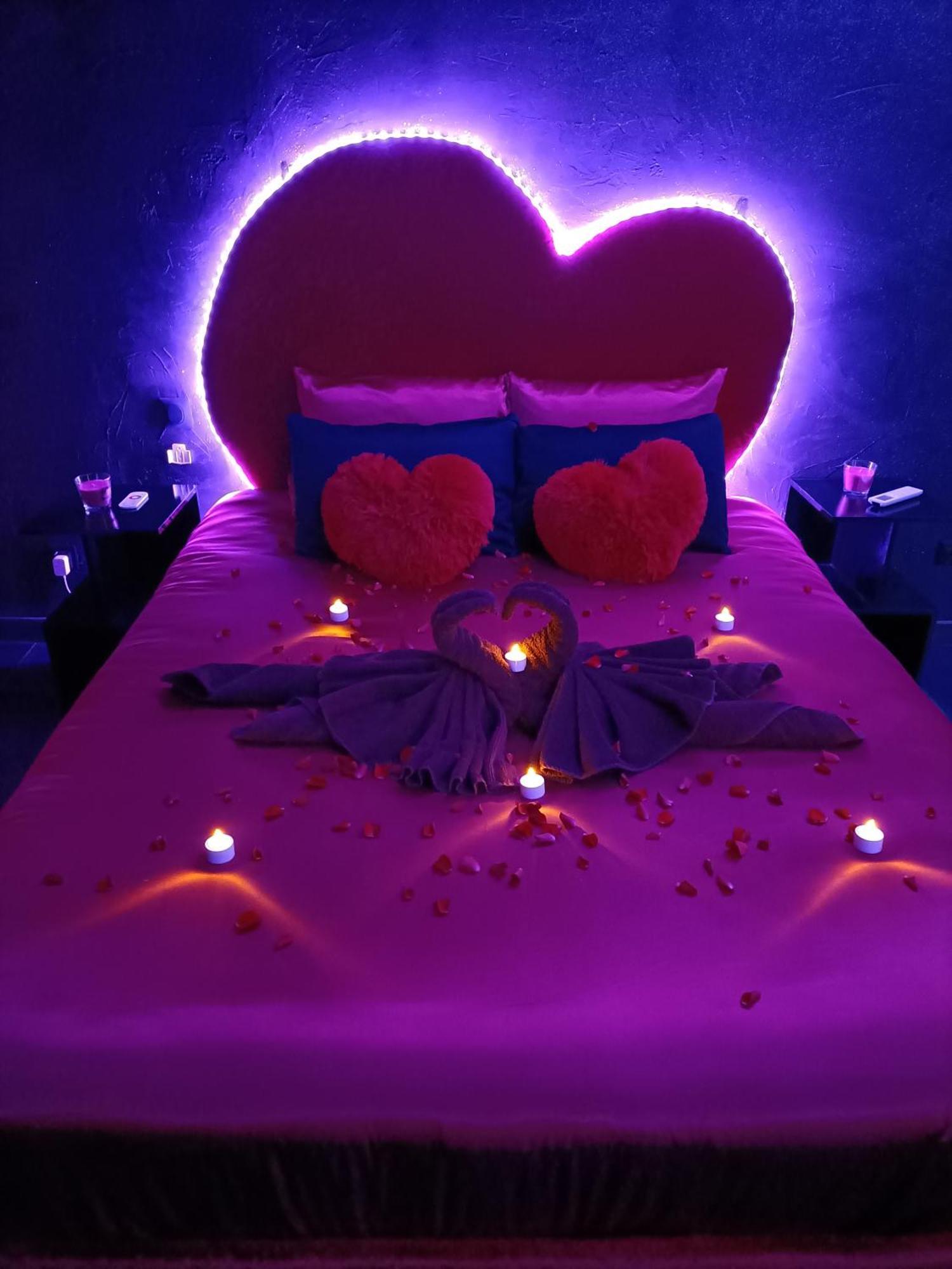 L'Instant Romance Le Romantique Castelnaudary Bagian luar foto